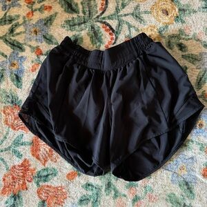 lululemon hotty hot low rise 4’